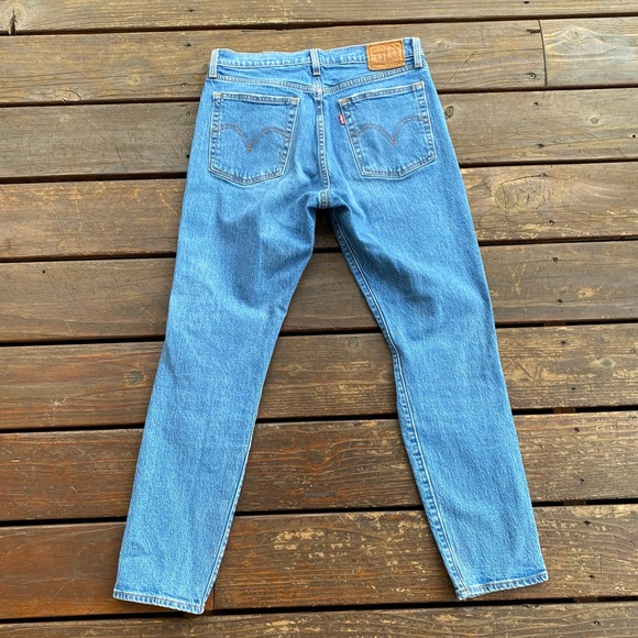 Levi’s premium denim icon wedgie modern skinny tapered distressed - Picture 4 of 5